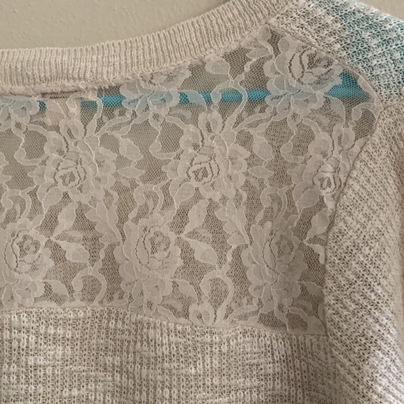 Mossimo Supply Co Size M cream sweater blouse with lace back - Picture 3 of 4